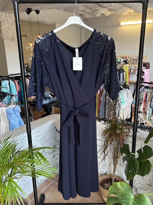 Φόρεμα Plus Size Midi Τύπου Κρουαζέ Με Δαντέλα Στα Μανίκια Σε Μπλε Σκούρο