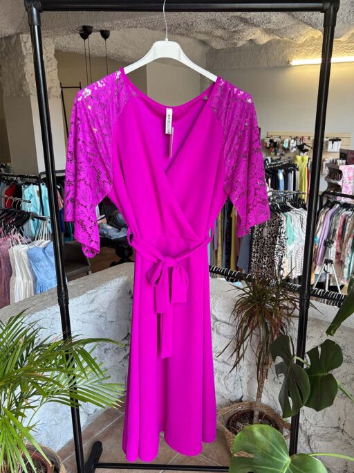 Φόρεμα Plus Size Midi Τύπου Κρουαζέ Με Δαντέλα Στα Μανίκια Σε Ματζέντα