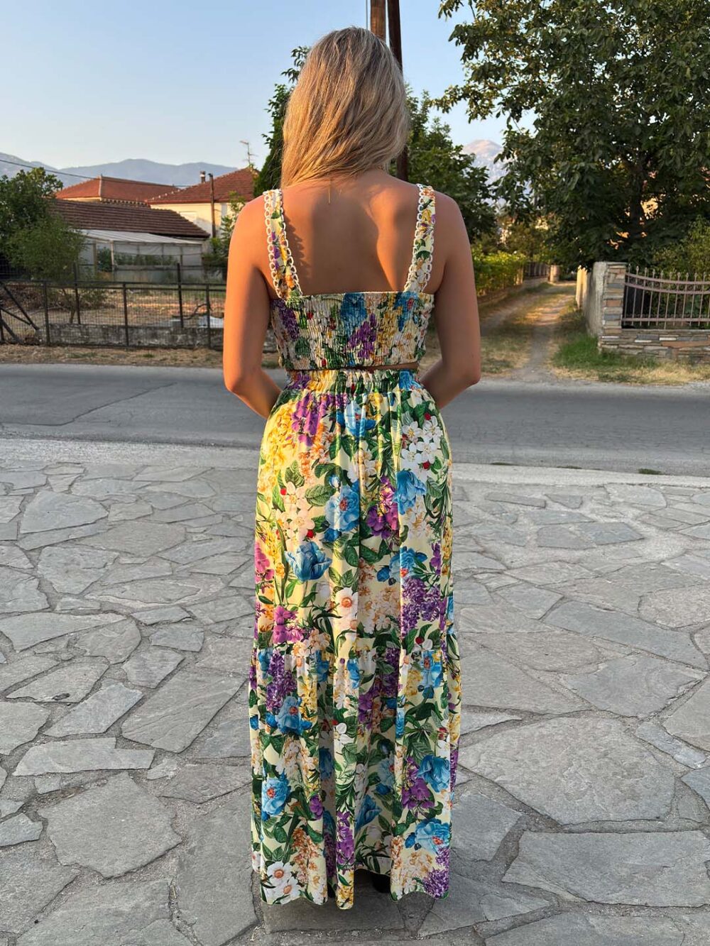 a floral 2