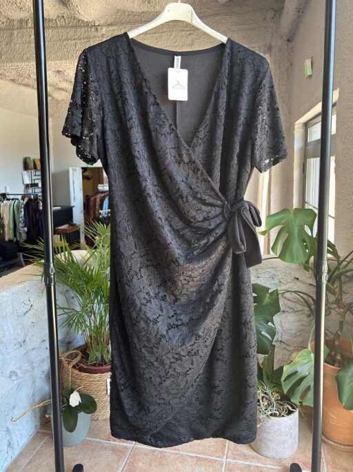Φόρεμα Midi Plus Size Τύπου Κρουαζέ Με Δαντέλα Μαύρο