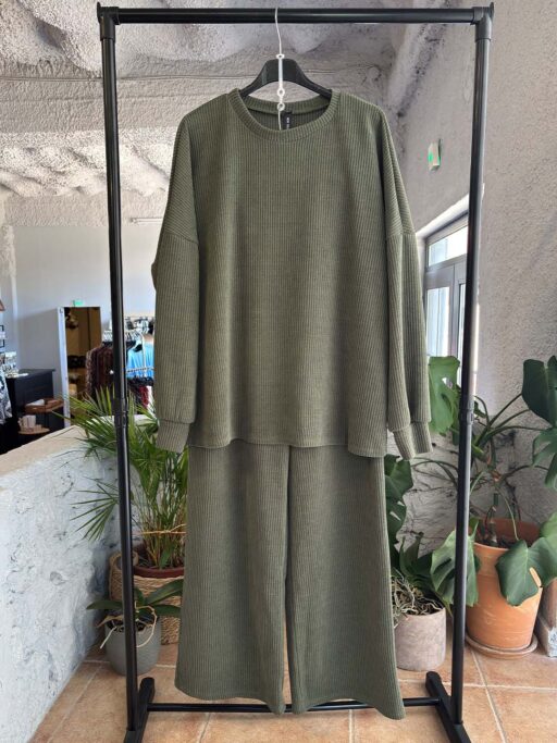 Σετ Χακί Over Size Κοτλέ Μπλούζα Με Λαιμόκοψη Και Παντελόνι