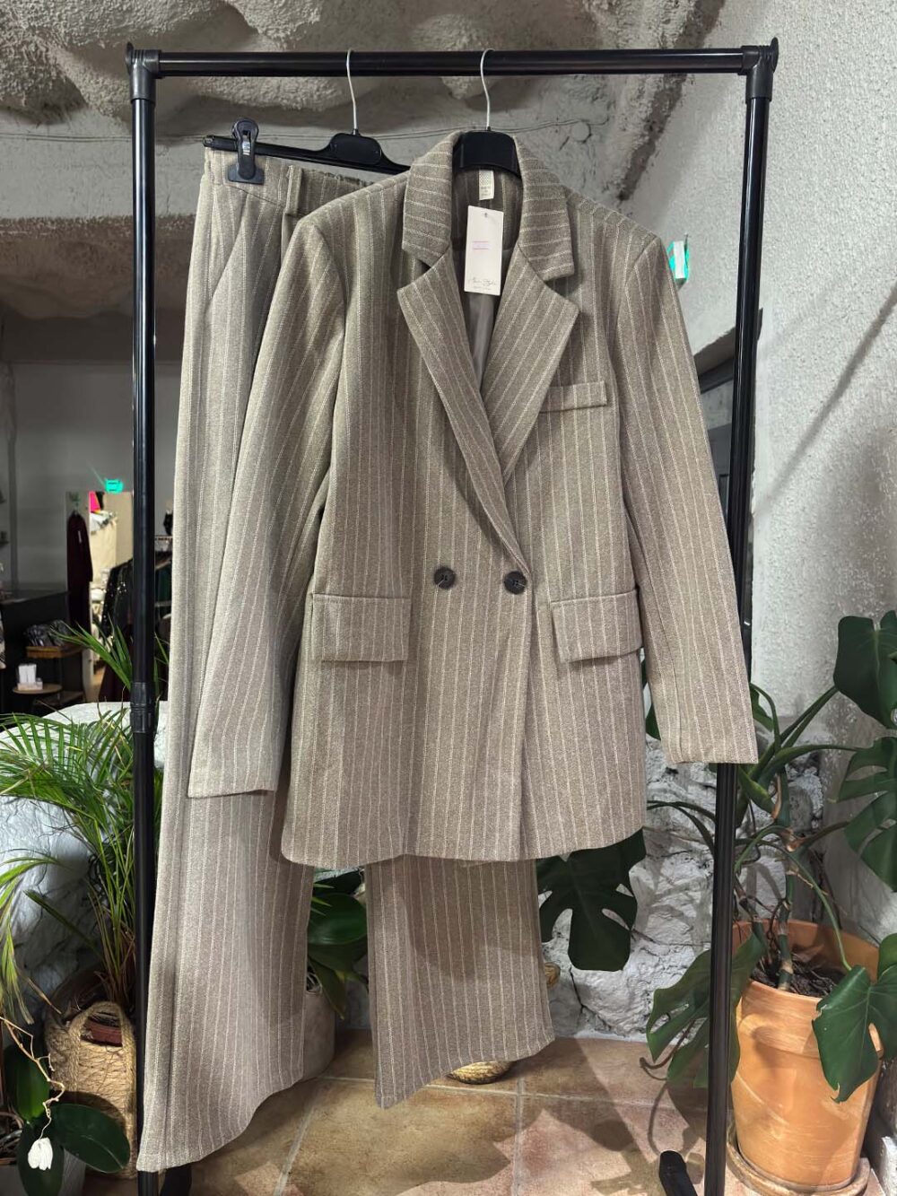 b pourou kostoumi tsoxa 1