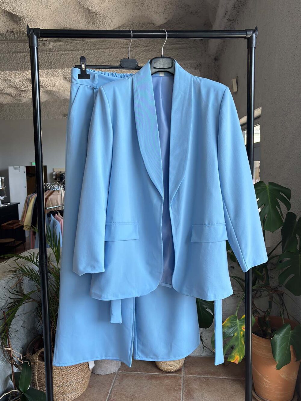 b galazio kostoumi me zonari a2 b galazio kostoumi me zonari a2