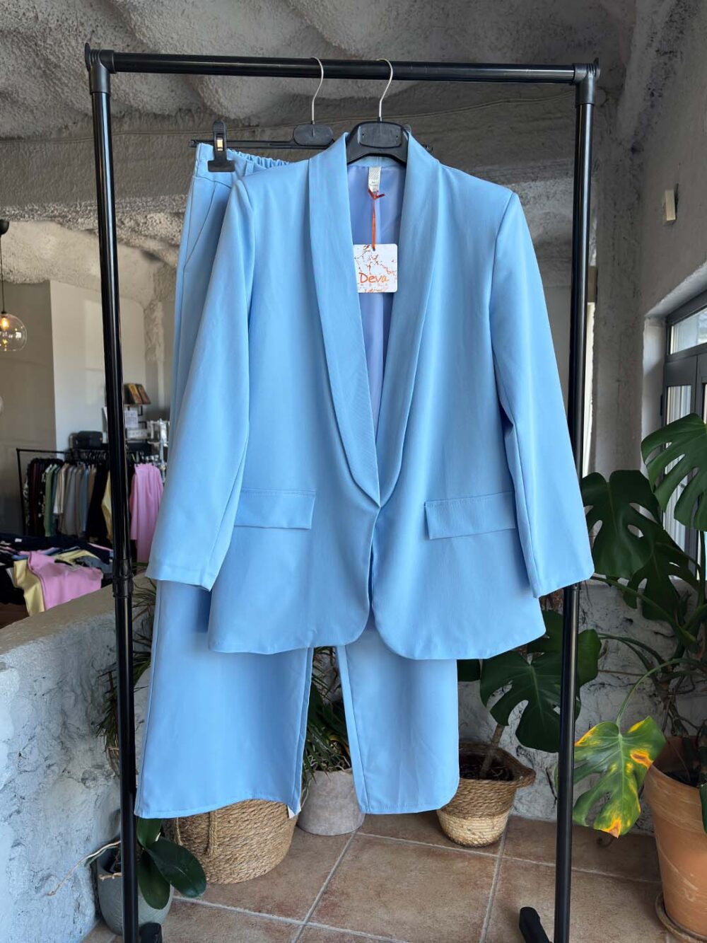 c galazio kostoumi s1