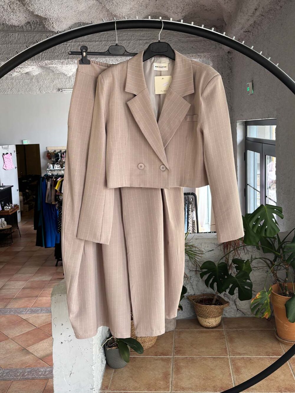 a ammou kpop costume