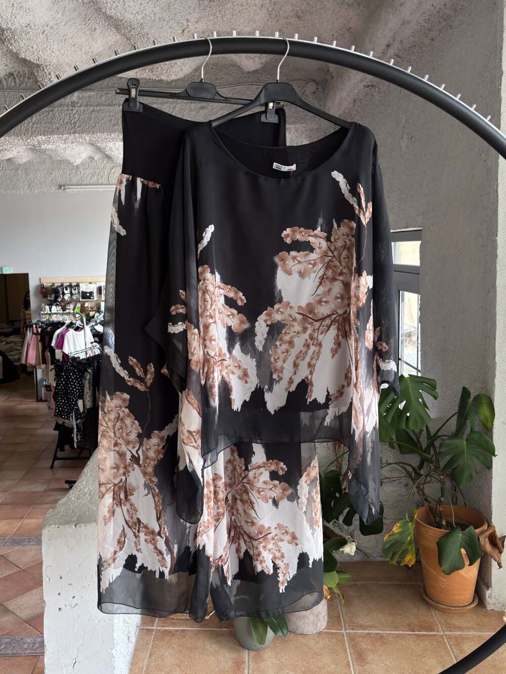 a mauro set plus 1 a mauro set plus 1