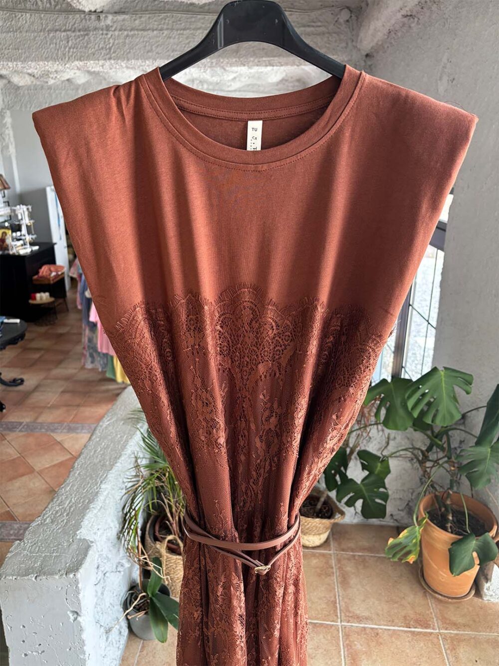 a skourias maxi forema dantela 2