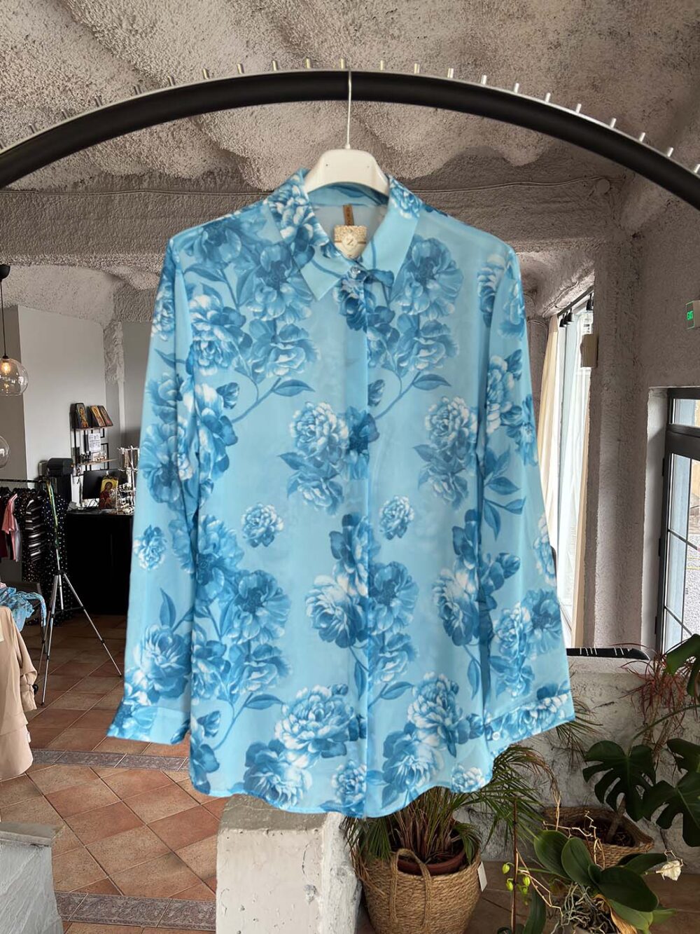 e galazio poukamiso flo 1