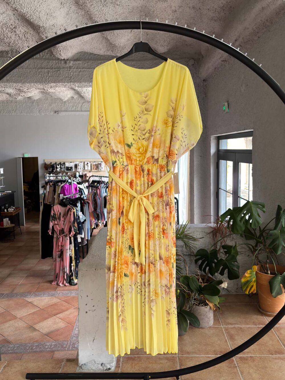 r kitrino forema me krou fou