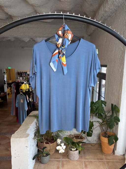 Plus Size Μπλούζα Με Φουλάρι Σε Άνετη Εφαρμογή