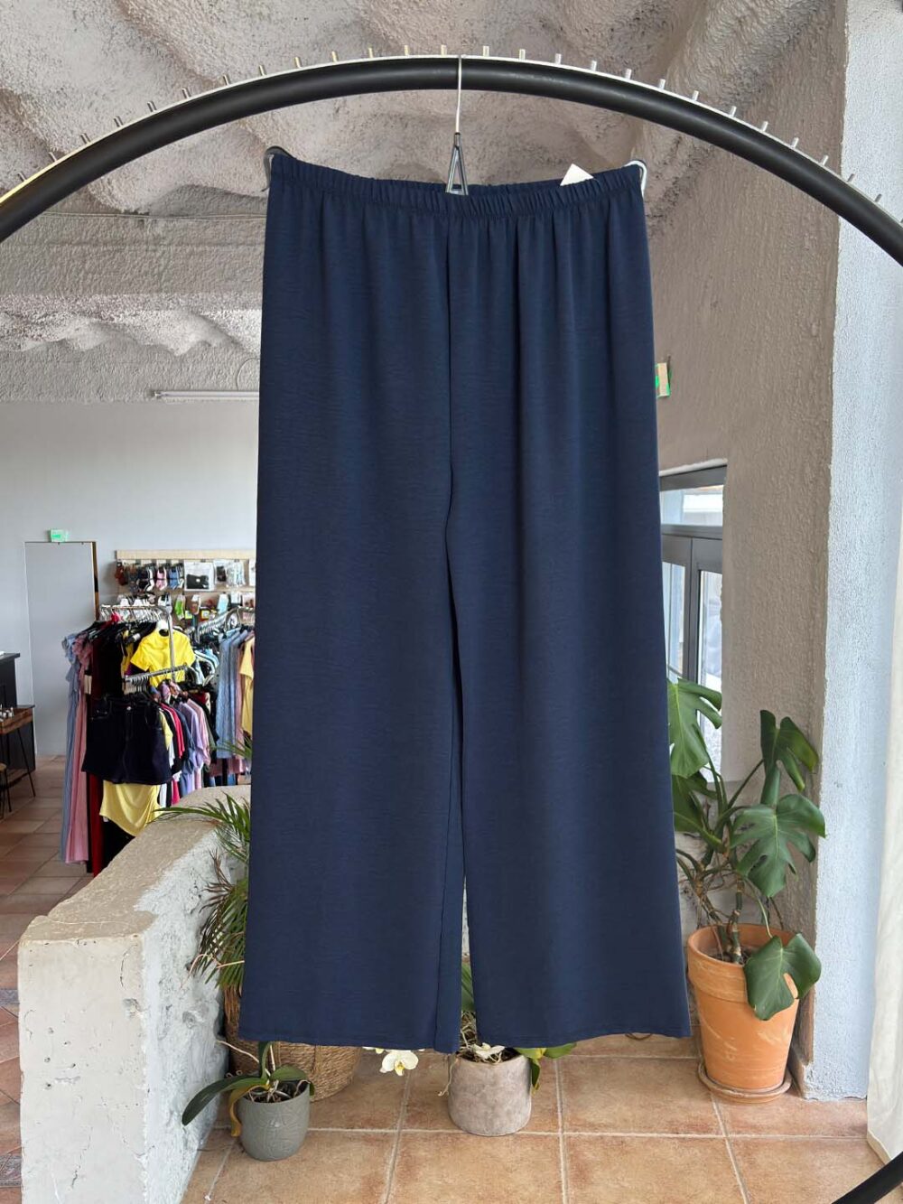 a mple skouro pantelona plus s a1