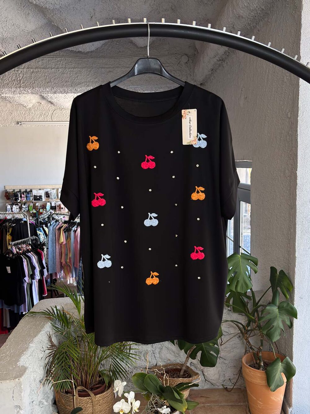 c maurh mplouza me ker kai strass