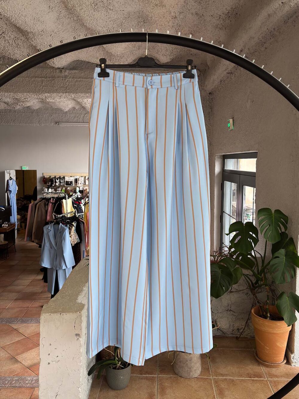 d galazio rige kostoumi a2 d galazio rige kostoumi a2