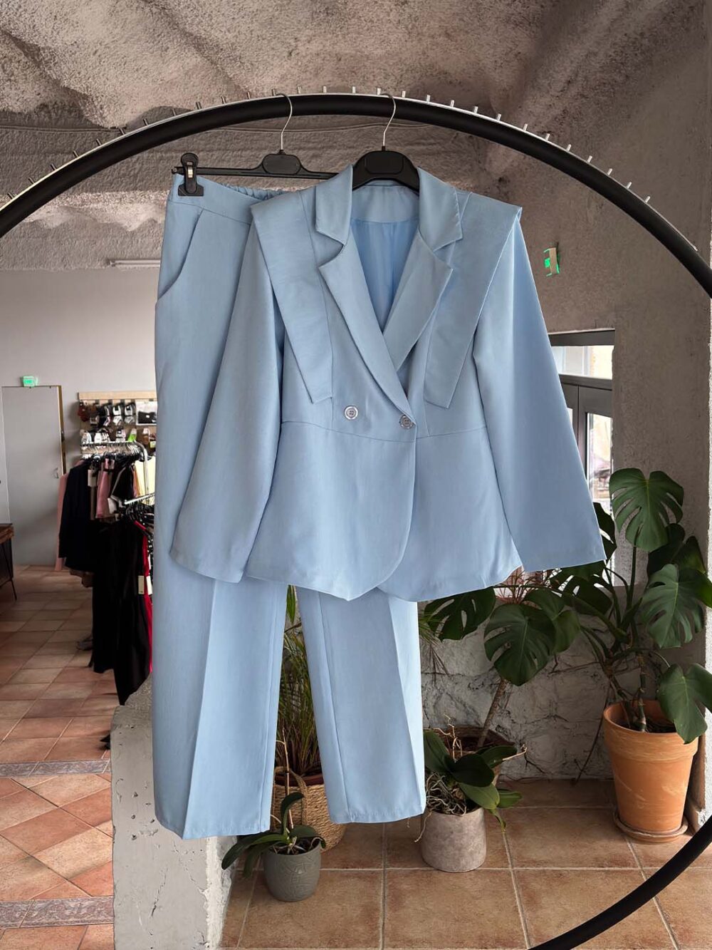 f galazio kostoumi pte 1