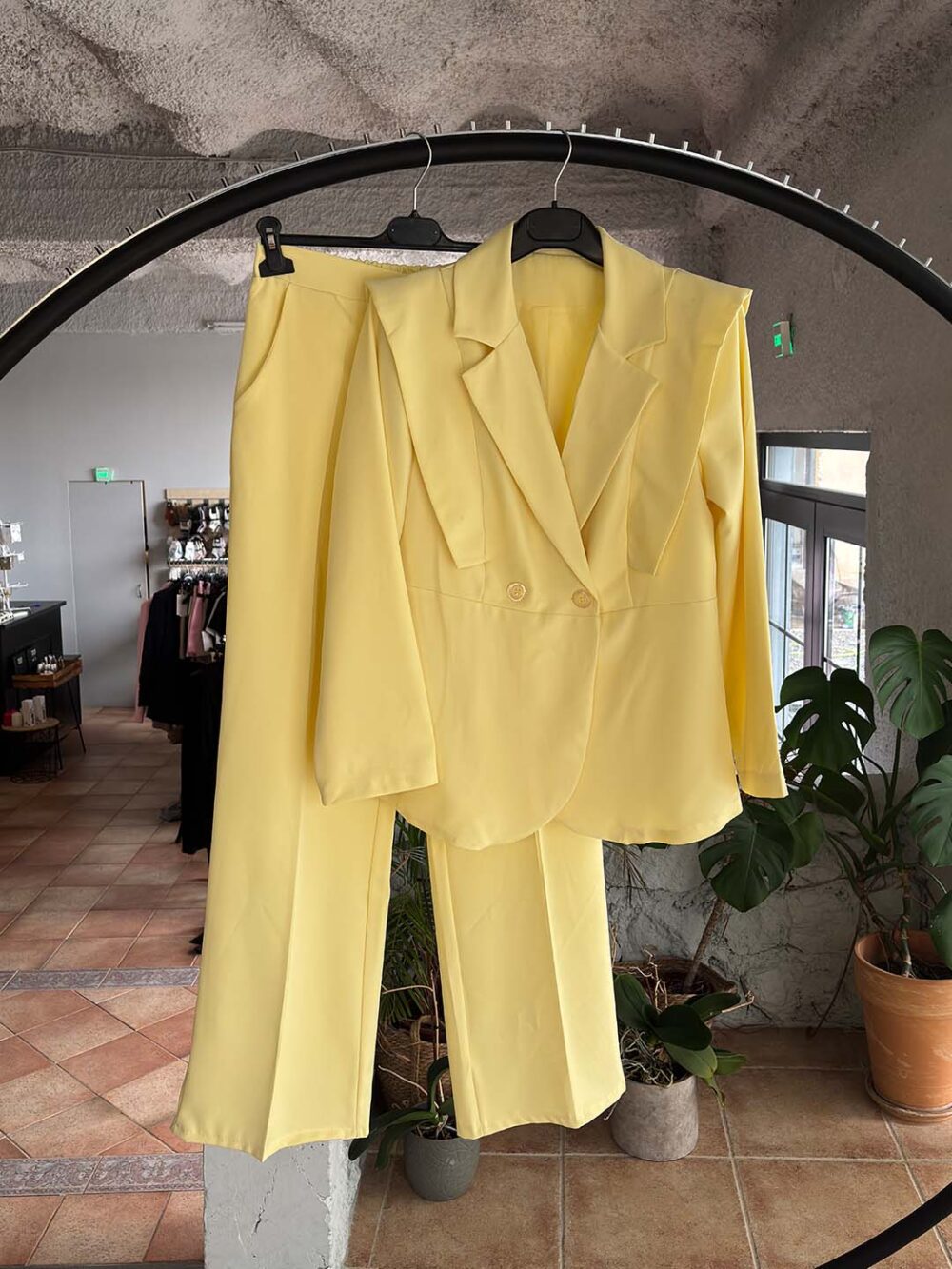 f kitrino kostoumi pte 1