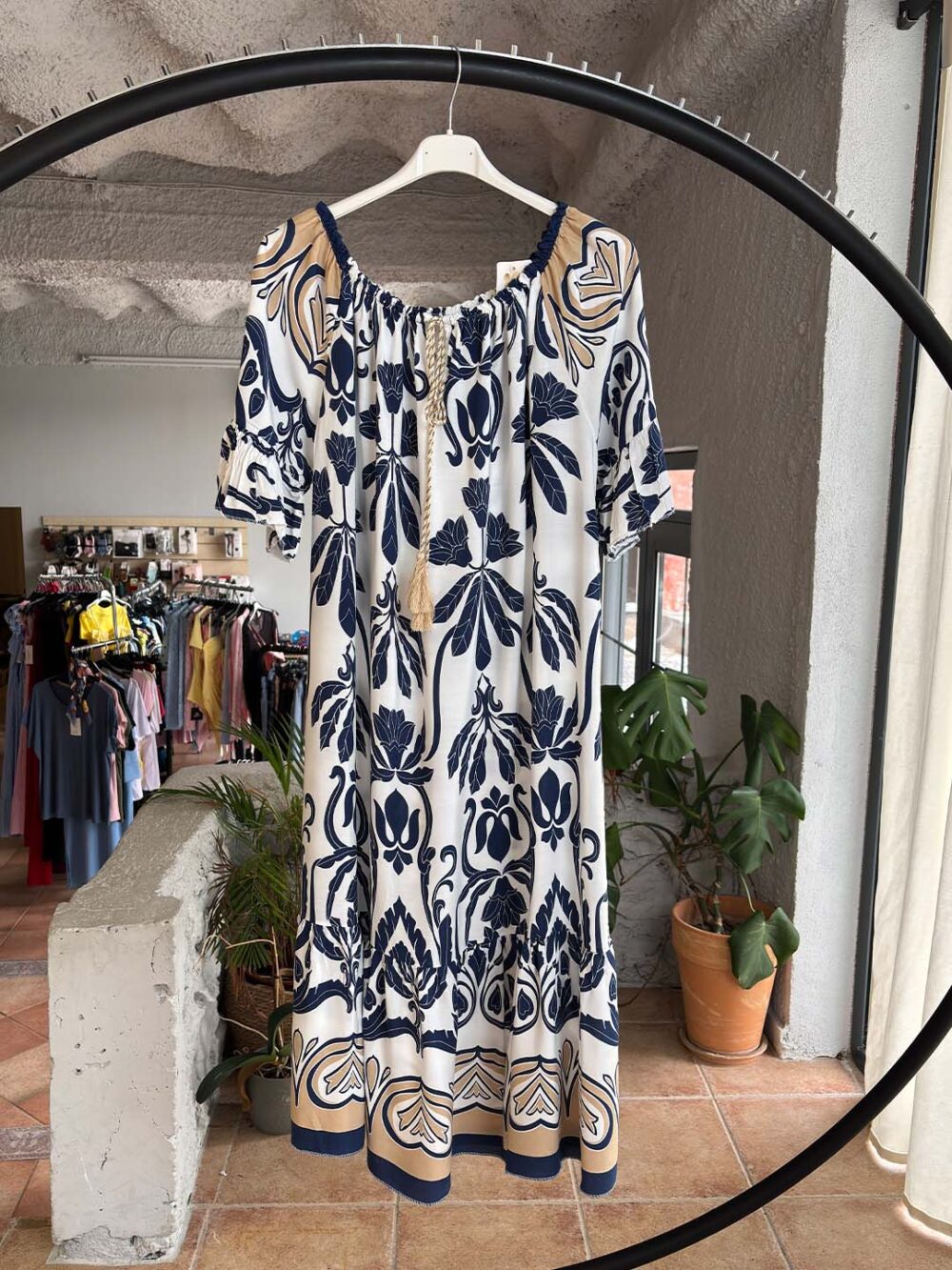 q mple skouro forema