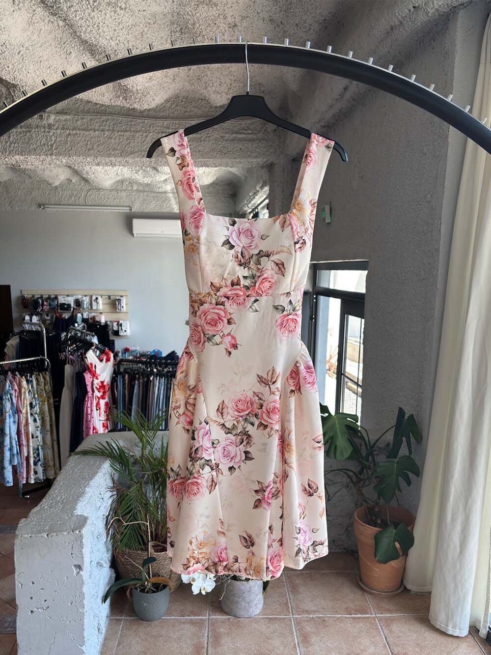 b cream floral forema l1