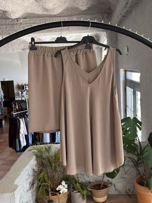 Plus Size Σετ Αμάνικη Μπλούζα & Βερμούδα