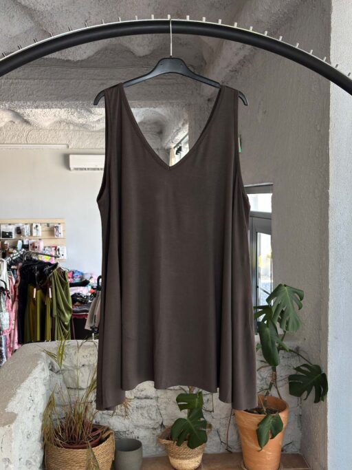 Plus Size Αμάνικο Μπλουζάκι Viscose με Φαρδιά Ράντα