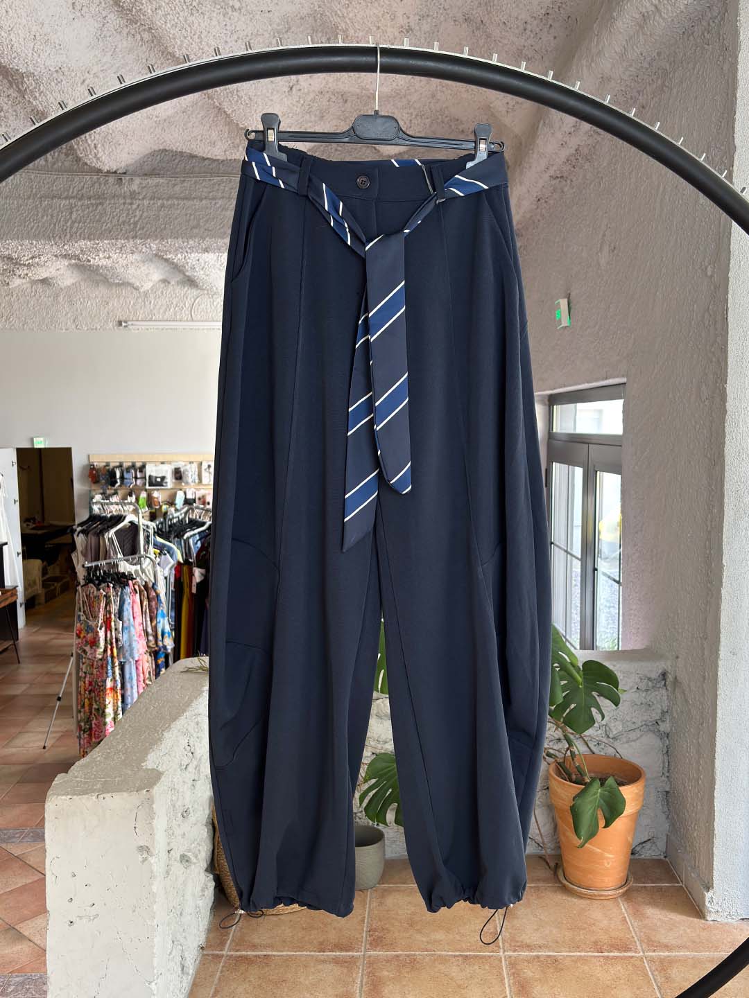b panteloni zoni gravata