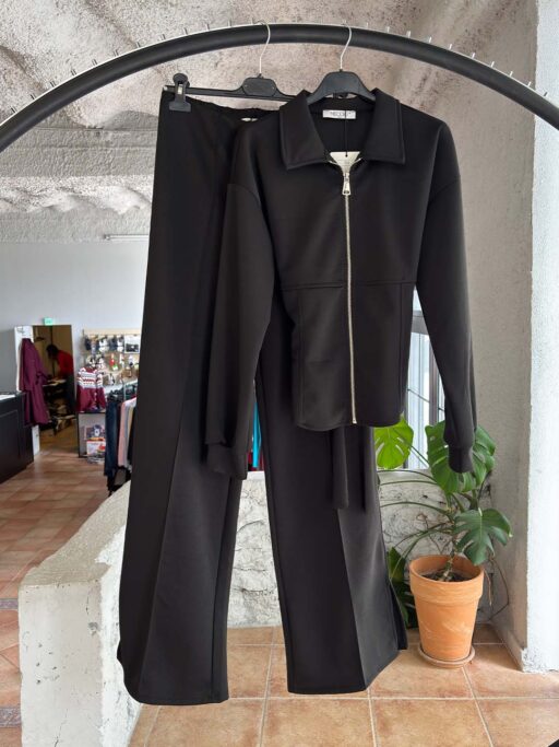 Urban Chic Σετ Ζακέτα με Φερμουάρ & Παντελόνα με Σκισίματα