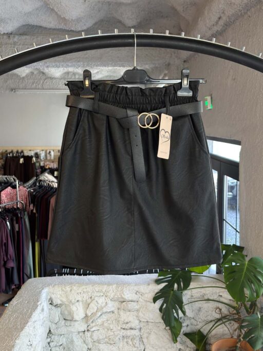 Leather Chic Mini Φούστα με Ζώνη έως 3XL